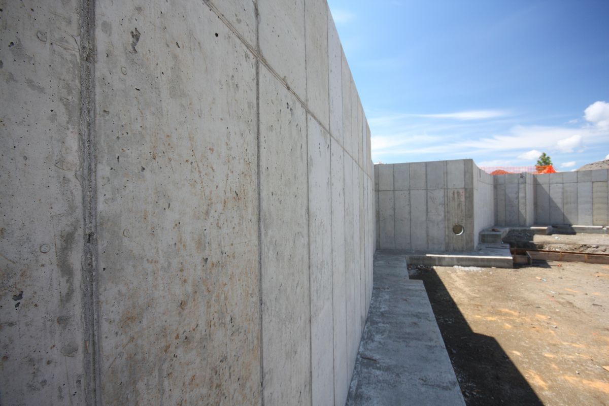 Concrete Retaining Wall Services - Precision Concrete Fairfield County Concrete Contractors