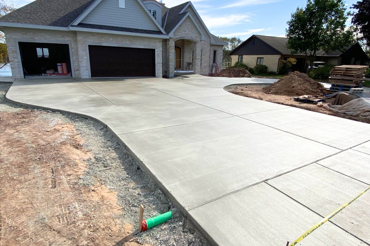 Professional Concrete Driveway Service in Shelton CT - Precision Concrete Fairfield County Concrete Contractors